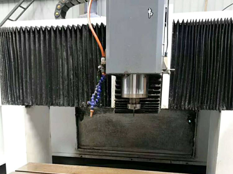 能換刀柄的雕銑機好嗎？