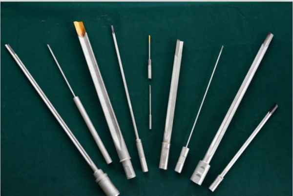 立式深孔鉆所用刀具有哪些，有什么特點(diǎn)和區(qū)別